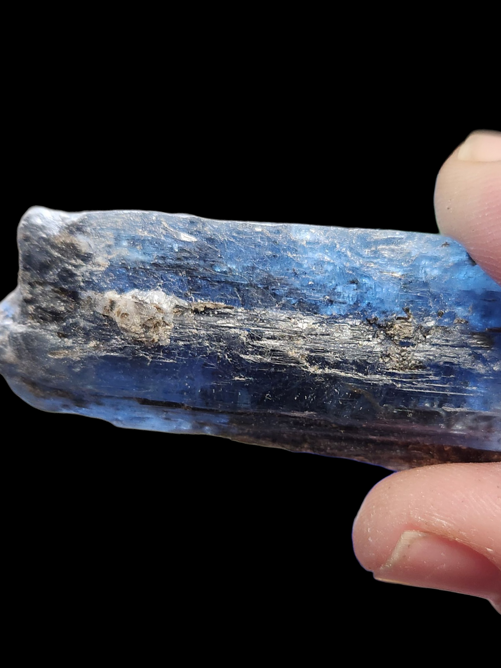 Nigerian kyanite