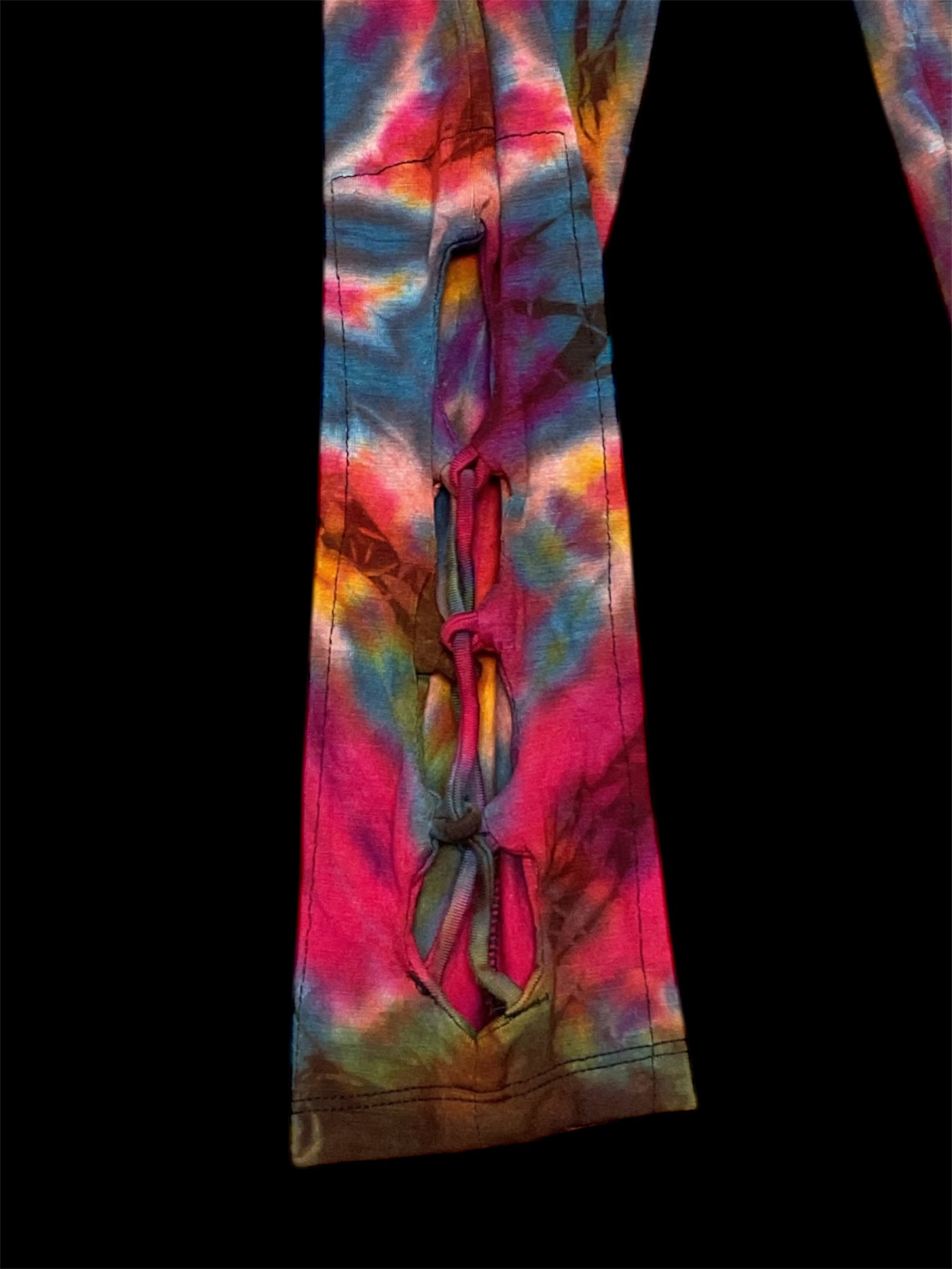 Tie-dyed capris leggings w/ slits